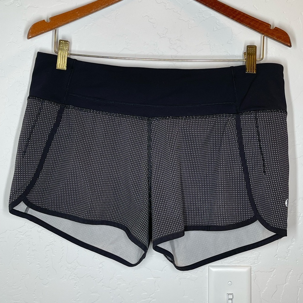 lululemon athletica “Run Times Short (4-way
Stretch 4")”, Size 8